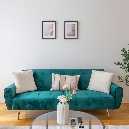 Stylish & Cozy City Center Apartment By Prestige Homes ブダペスト エクステリア 写真