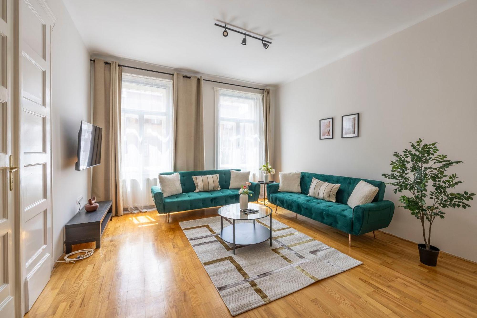 Stylish & Cozy City Center Apartment By Prestige Homes ブダペスト エクステリア 写真